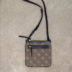 Dooney Cross body bag